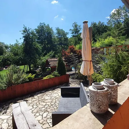 Villa Casa Mama Met Prive Zwembad Monyorod