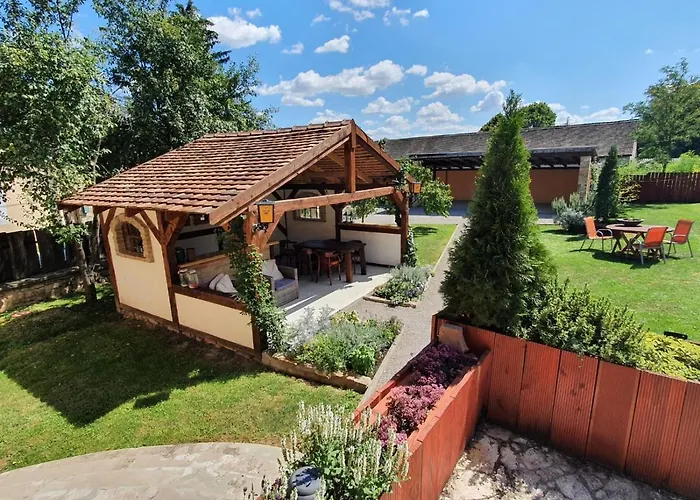 Casa Mama Met Prive Zwembad *